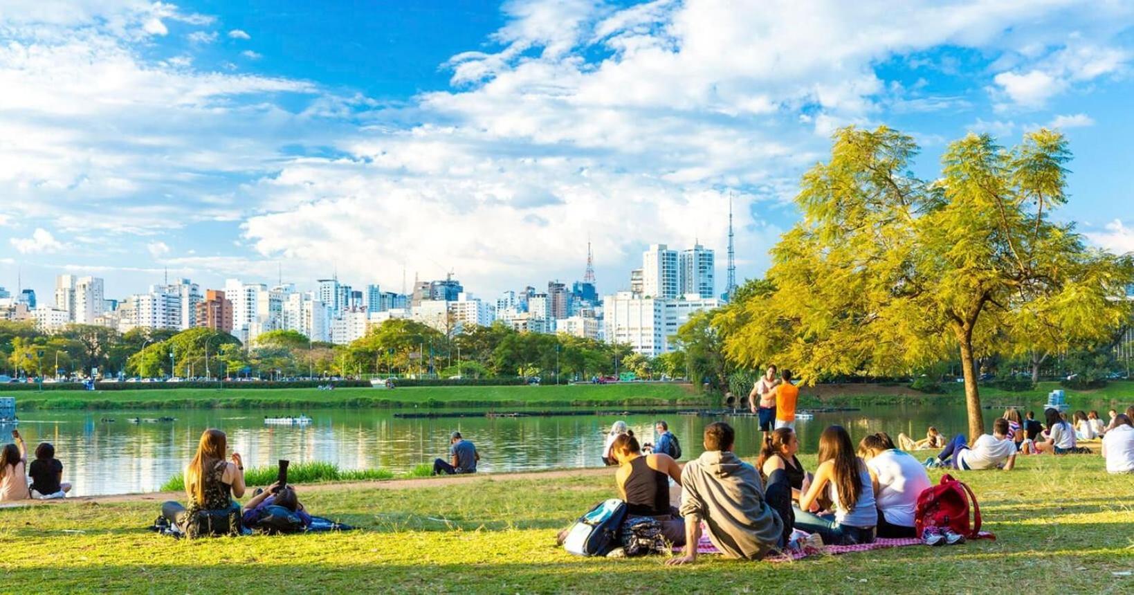 Casa de férias Modernos Totalmente Mobiliados Com Academia Proximo A Metro Parque Ibirapuera E Hospitais