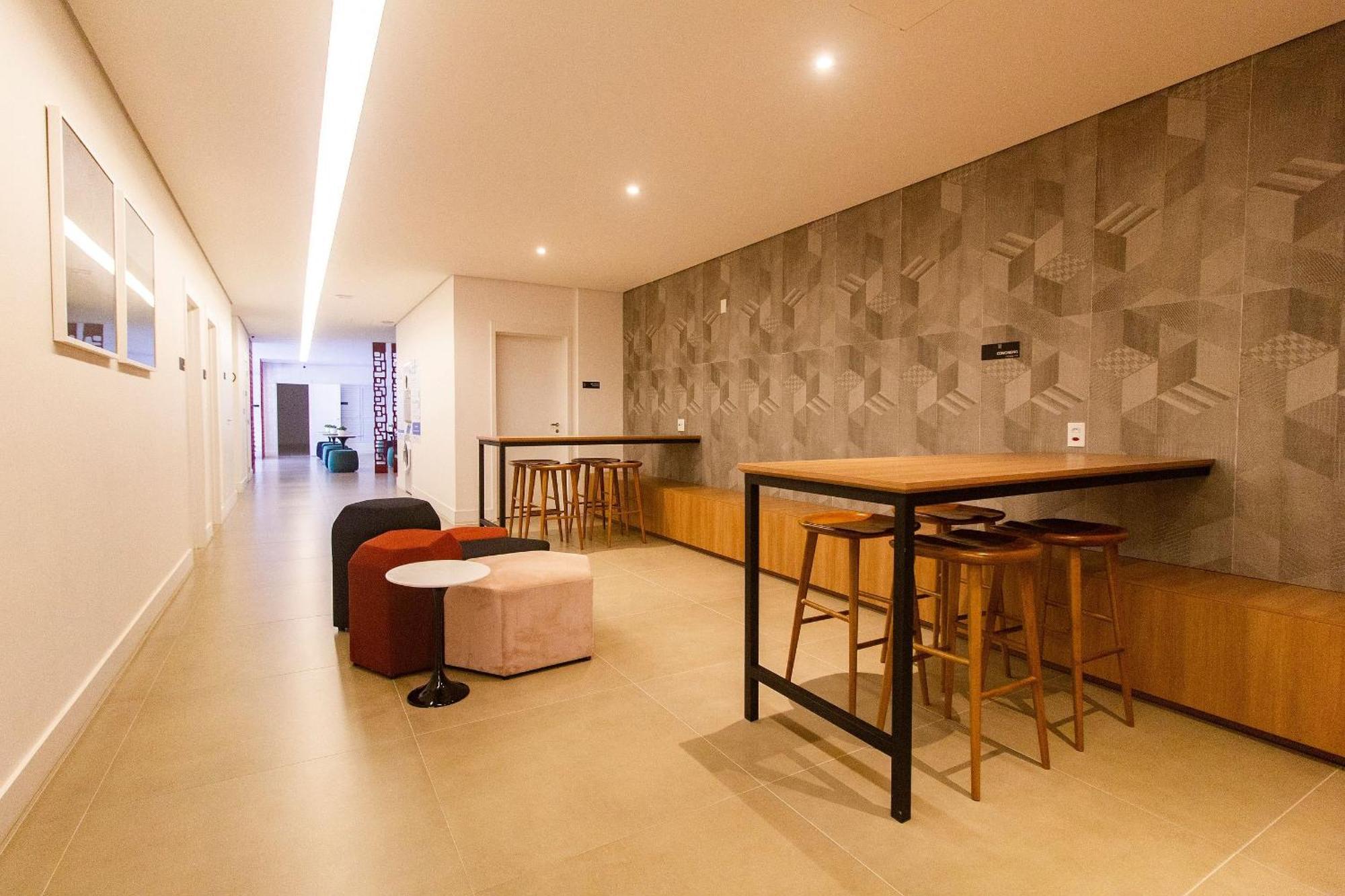 Casa de férias Modernos Totalmente Mobiliados Com Academia Proximo A Metro Parque Ibirapuera E Hospitais *